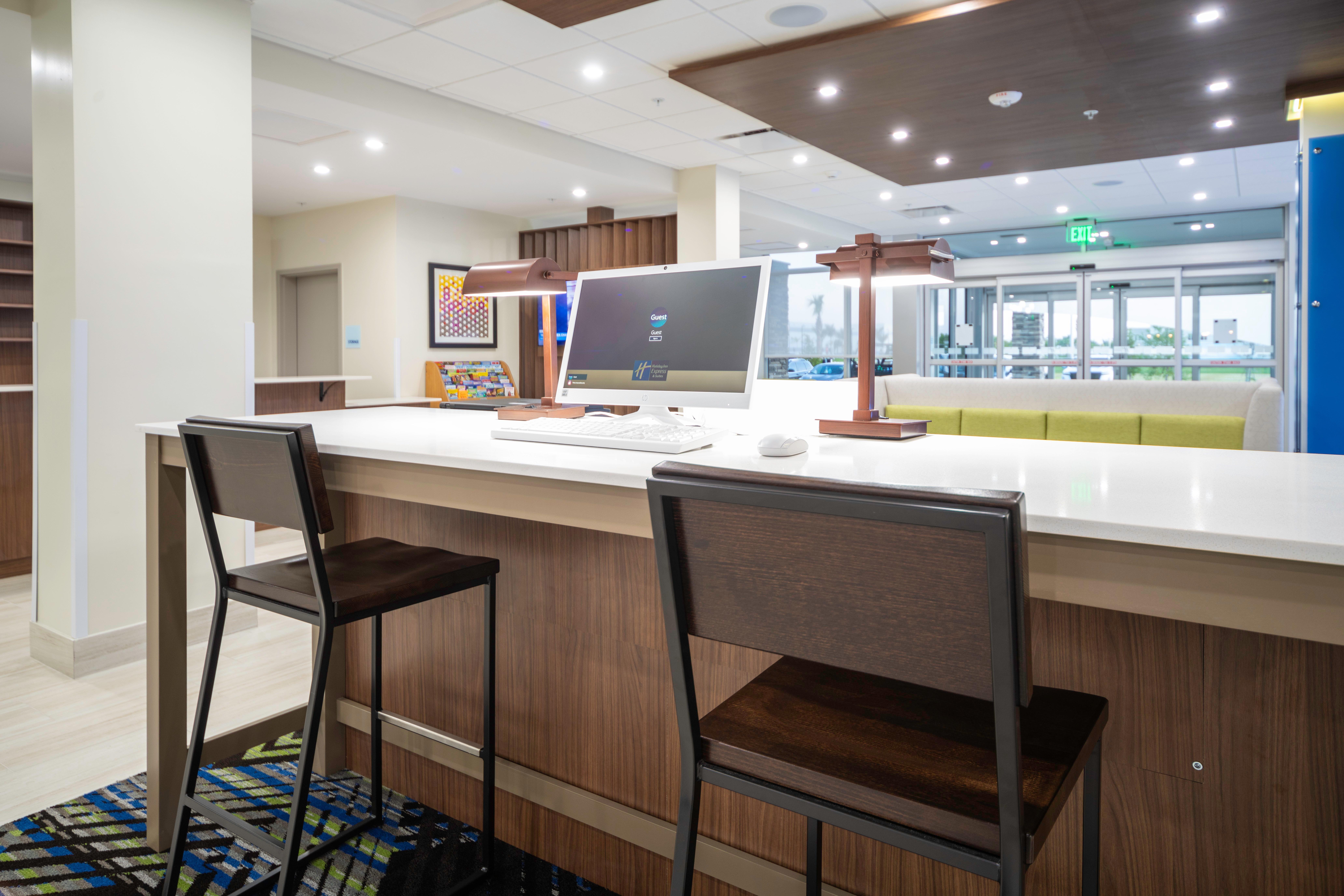 Holiday Inn Express & Suites - Fort Myers Airport By Ihg Ngoại thất bức ảnh